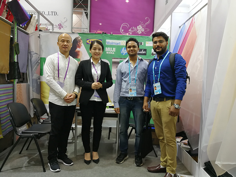 金玨廠家的尼龍婚紗網(wǎng)布走向國際市場(chǎng)